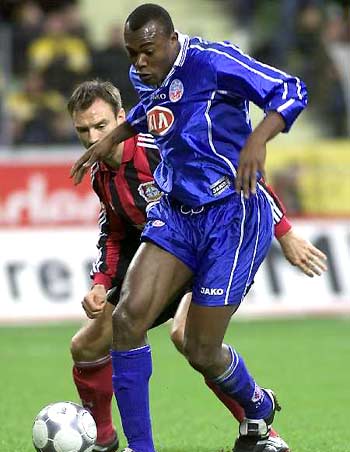 归化上并不 归化上并不